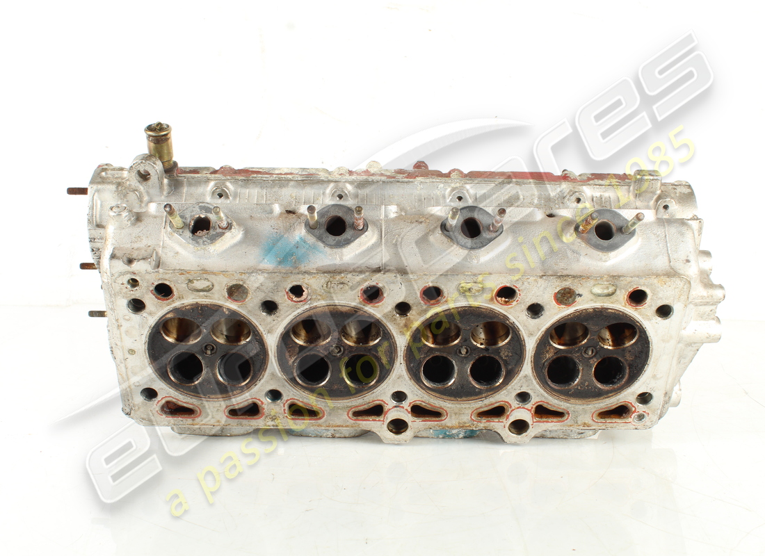 USED FERRARI CYLINDER HEAD. PART NUMBER 133994 (6) used ferrari cylinder head. part number 133994 (6)