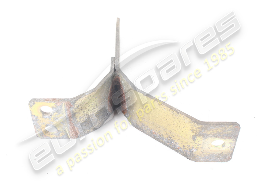 SUPPORT DE FIXATION DE PARE-CHOCS DROIT D'OCCASION MASERATI. RÉFÉRENCE 386300118 (2) support de fixation de pare-chocs droit d'occasion maserati. référence 386300118 (2)