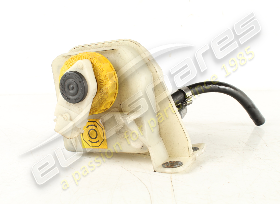 Maserati RÉSERVOIR DE MAITRE CYLINDRE DE FREIN RHD OCCASION. NUMÉRO DE PIÈCE 387410104 (1)