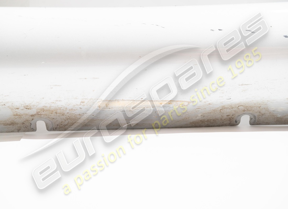 utilisé ferrari revêtement sous-porte lh. numéro de pièce 66099510 (3)