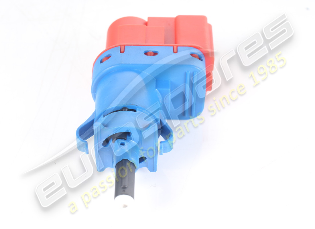 INTERRUPTEUR À BOUTON-POUSSOIR D'OCCASION FERRARI. NUMÉRO DE PIÈCE 318205 (3) interrupteur à bouton-poussoir d'occasion ferrari. numéro de pièce 318205 (3)