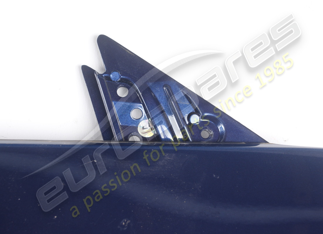 UTILISÉ FERRARI PORTE LATÉRALE DROITE. NUMÉRO DE PIÈCE 88008011 (2) utilisé ferrari porte latérale droite. numéro de pièce 88008011 (2)