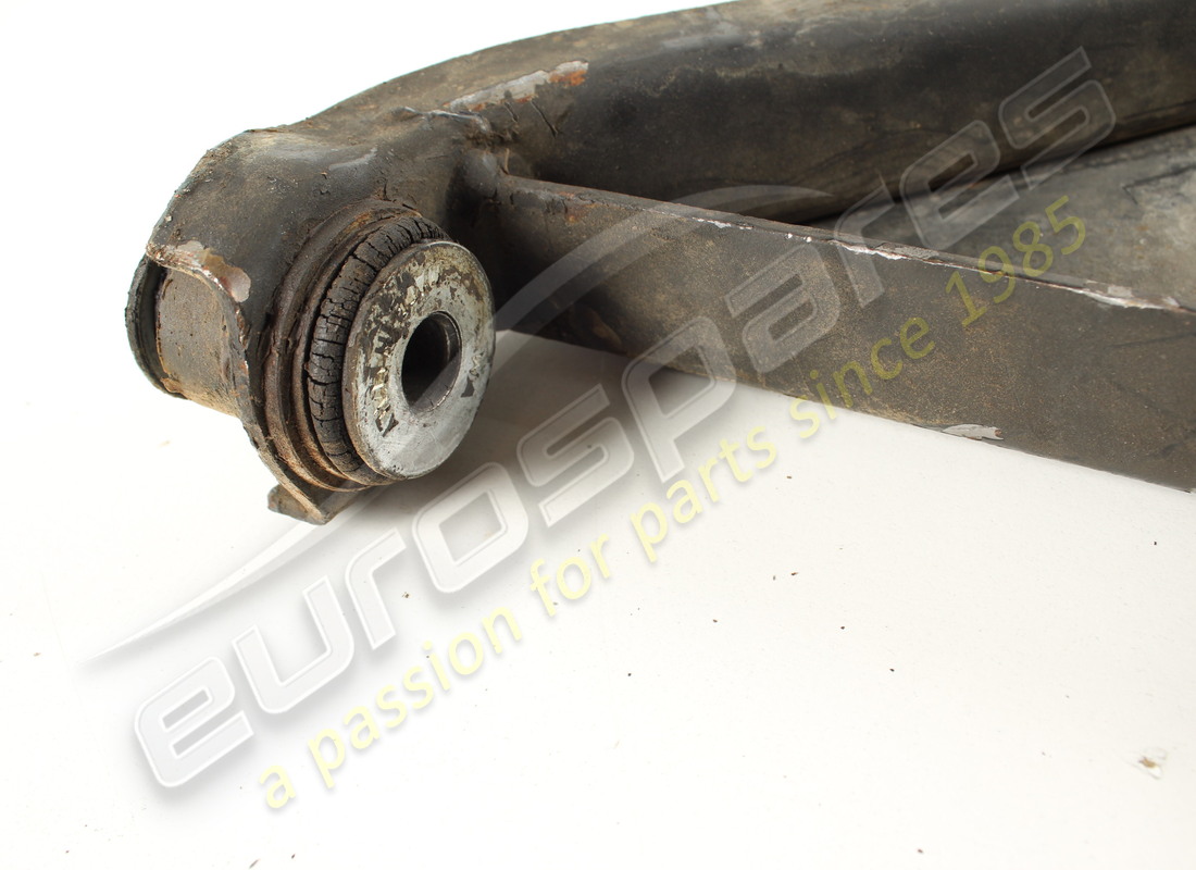 utilisé ferrari levier de suspension supérieur avant gauche. numéro de pièce 104393 (4)