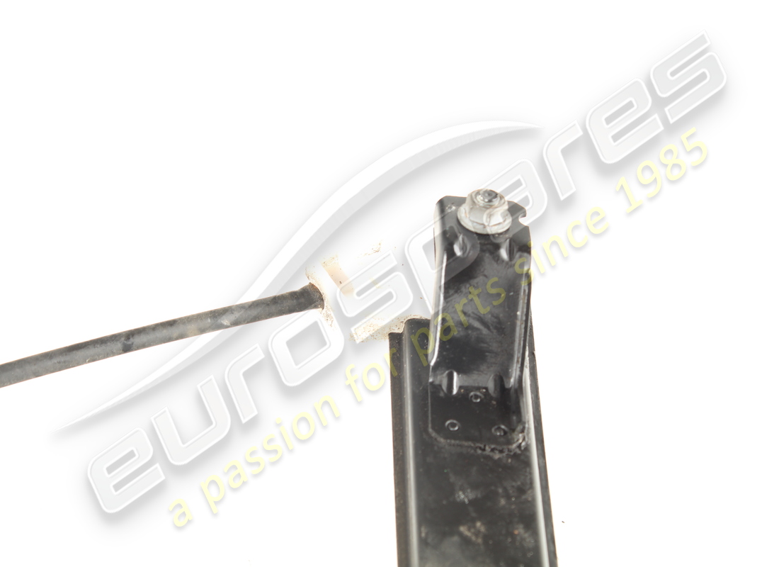 levier de vitre avant droit d'occasion maserati. référence 84934000 (5)