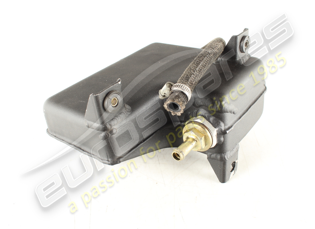 RÉSERVOIR D'HUILE DE FERRARI UTILISÉ. NUMÉRO DE PIÈCE 126468 (3) réservoir d'huile de ferrari utilisé. numéro de pièce 126468 (3)