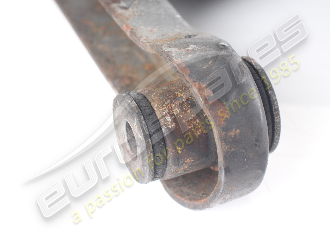 levier supérieur de suspension arrière droit d'occasion ferrari. référence 115716 (4)