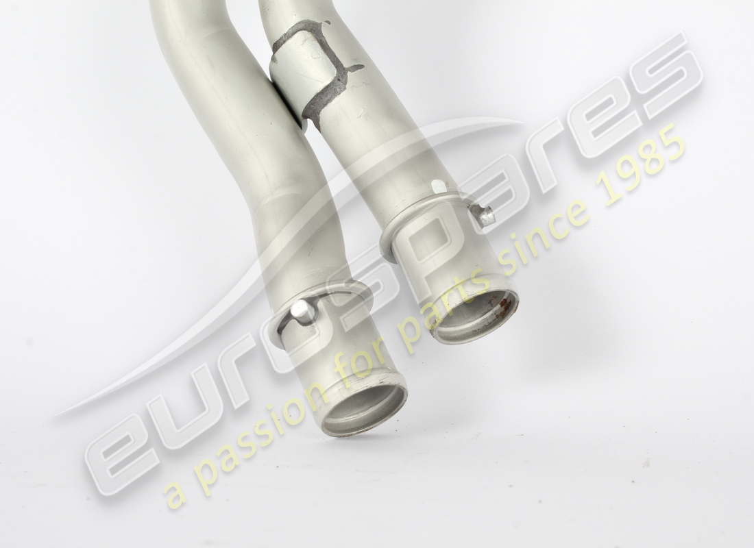 tuyau de refroidissement à bobine d'occasion ferrari. numéro de pièce 852671 (2)