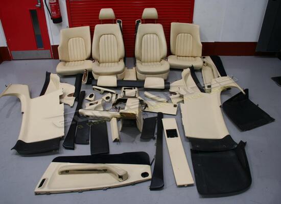 utilisé ferrari intérieur complet rhd en crème, numéro de pièce 900114698