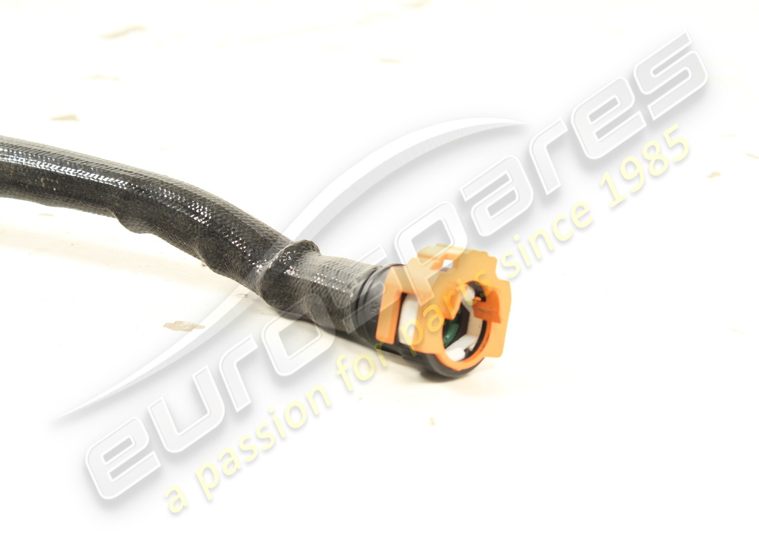 utilisé ferrari connecteur de bulle d'air de réservoir pi. numéro de pièce 319372 (2)