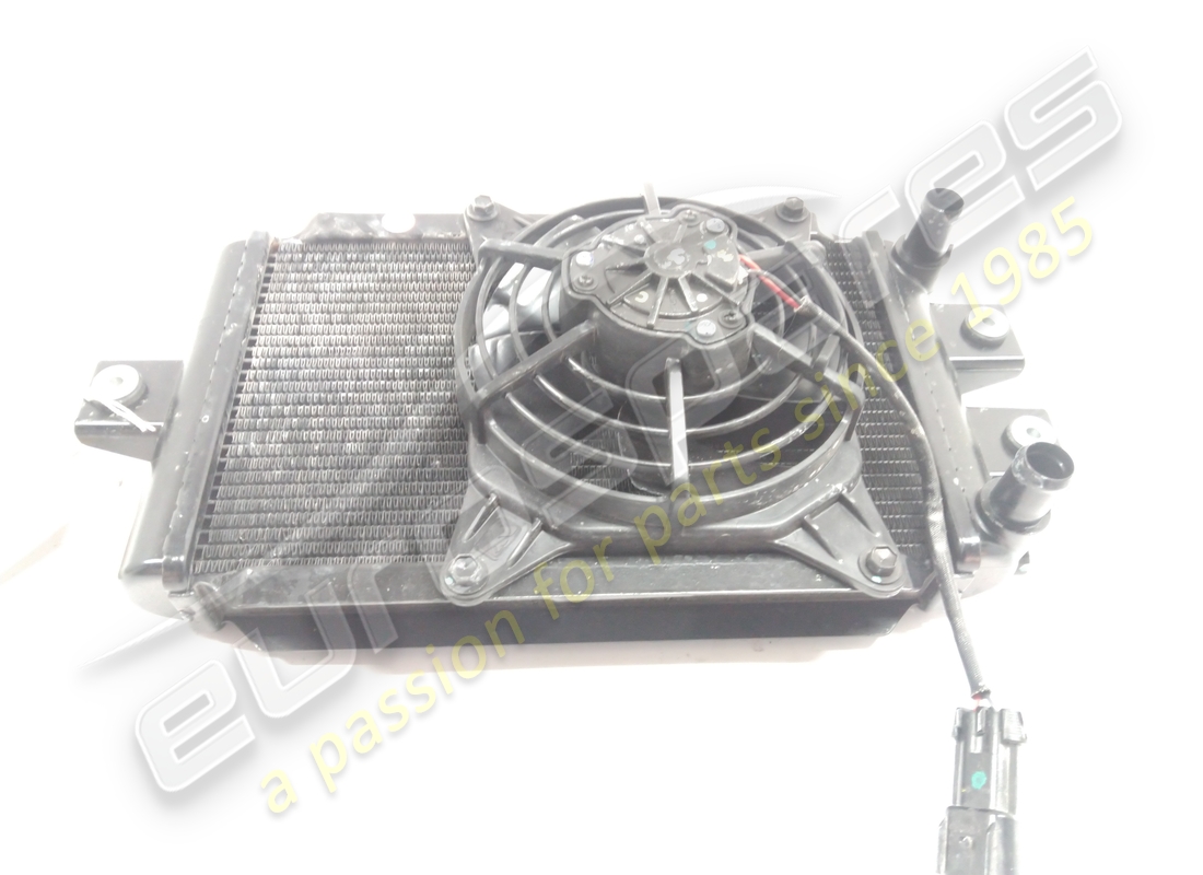 RADIATEUR D'OCCASION Ferrari RAFFR INVERTER DEFINIT. NUMÉRO DE PIÈCE 916353 (1)