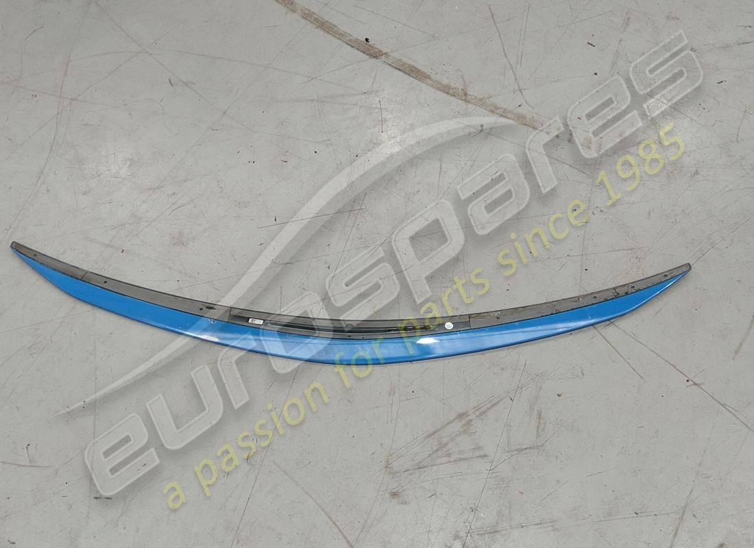 spoiler d'aile lamborghini utilisé. numéro de pièce 4ml827950gru (2)
