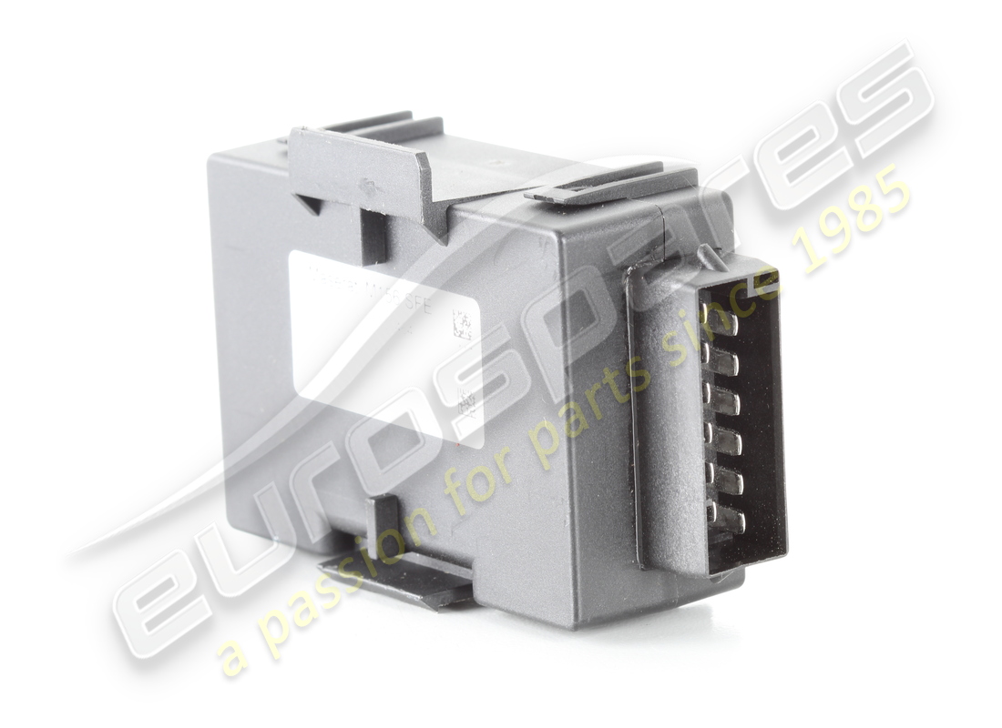 nouveau pare-soleil arrière gauche et droit centre.. référence 673003891 (3)