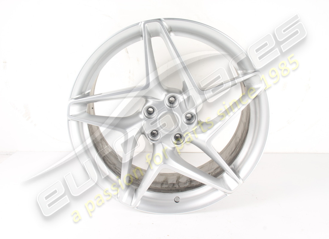 UTILISÉ Ferrari ROUE AVANT DROITE. NUMÉRO DE PIÈCE 861243 (1)