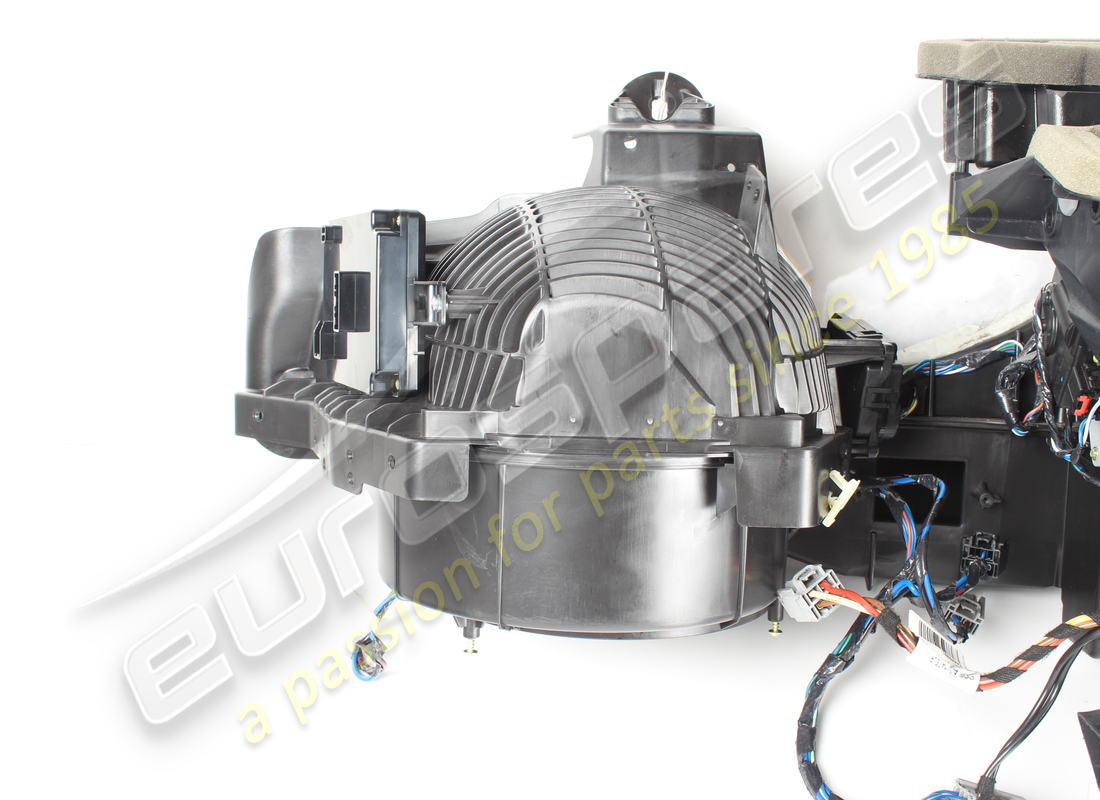 ensemble de climatisation complet d'occasion maserati. numéro de pièce 670009120 (2)
