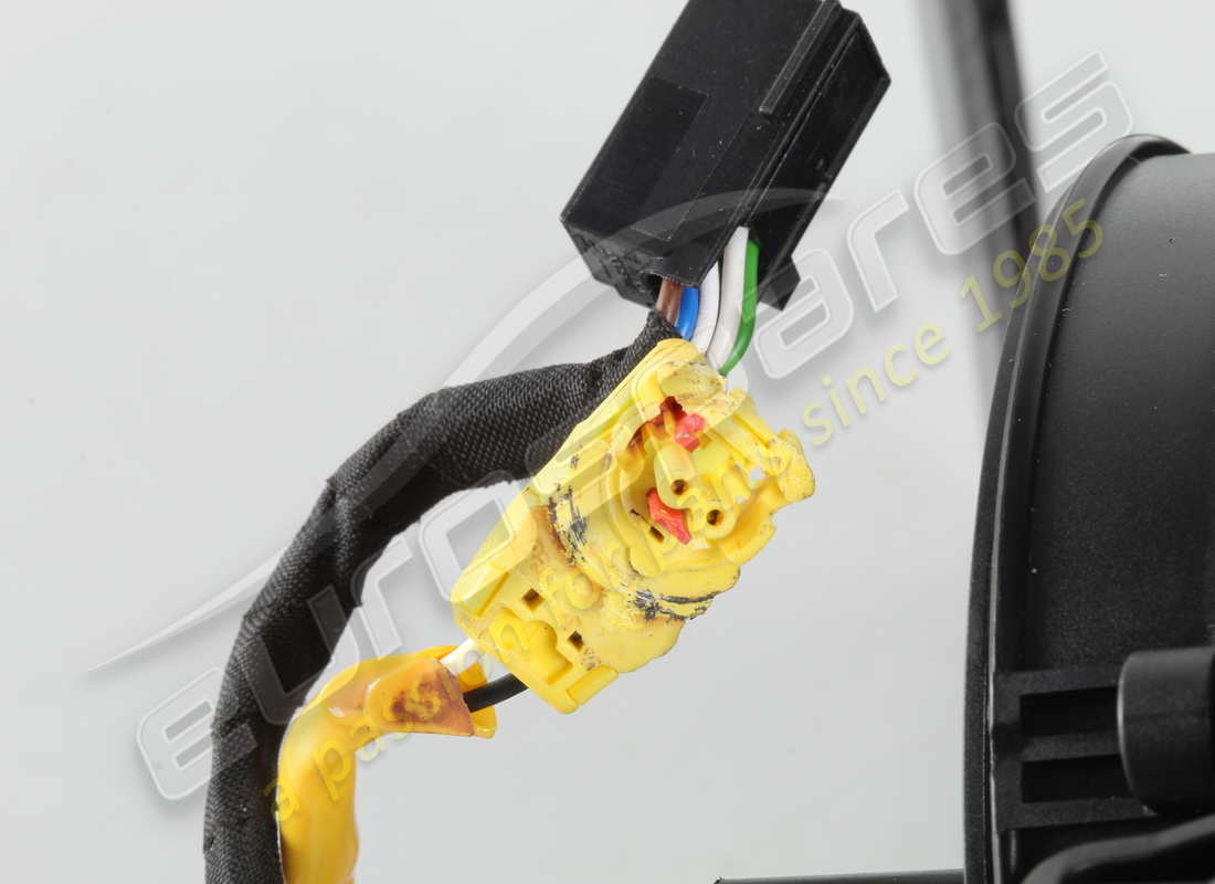 ENSEMBLE DE COMMANDE DE BOÎTE DE VITESSES MAGNÉTIQUE EN CARBONE FERRARI D'OCCASION (BRILLANT). RÉFÉRENCE 817753 (5) ensemble de commande de boîte de vitesses magnétique en carbone ferrari d'occasion (brillant). référence 817753 (5)