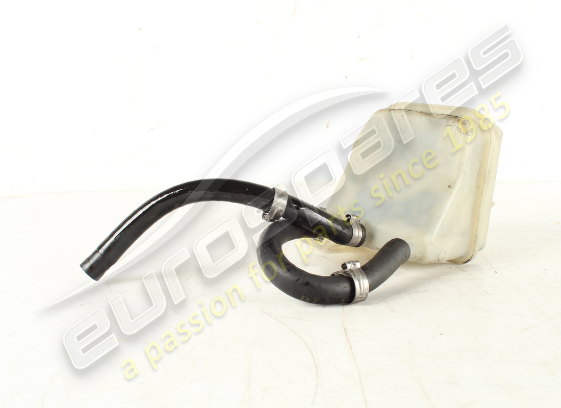 UTILISÉ MASERATI RÉSERVOIR DE MAITRE-CYLINDRE DE FREIN RHD NUMÉRO DE PIÈCE 387410104 (2) utilisé maserati réservoir de maitre-cylindre de frein rhd numéro de pièce 387410104 (2)