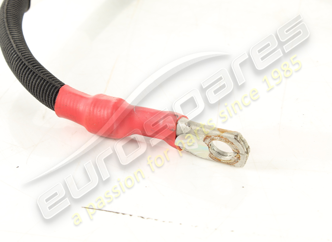 CÂBLE POSITIF DE BATTERIE D'OCCASION FERRARI - RÉFÉRENCE DE LA BATTERIE 272033 (3) câble positif de batterie d'occasion ferrari - référence de la batterie 272033 (3)