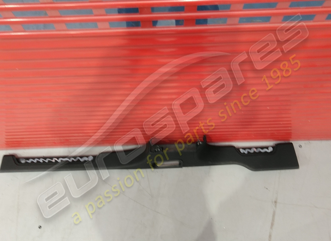 utilisé lamborghini cuir de plaque de protection. numéro de pièce 4ml853370cqg8 (2)