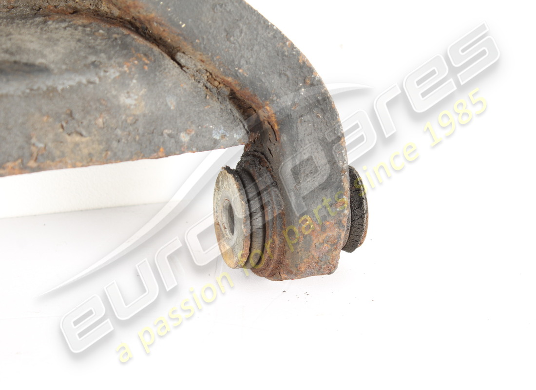 utilisé ferrari levier de suspension inférieur avant droit. numéro de pièce 104401 (3)