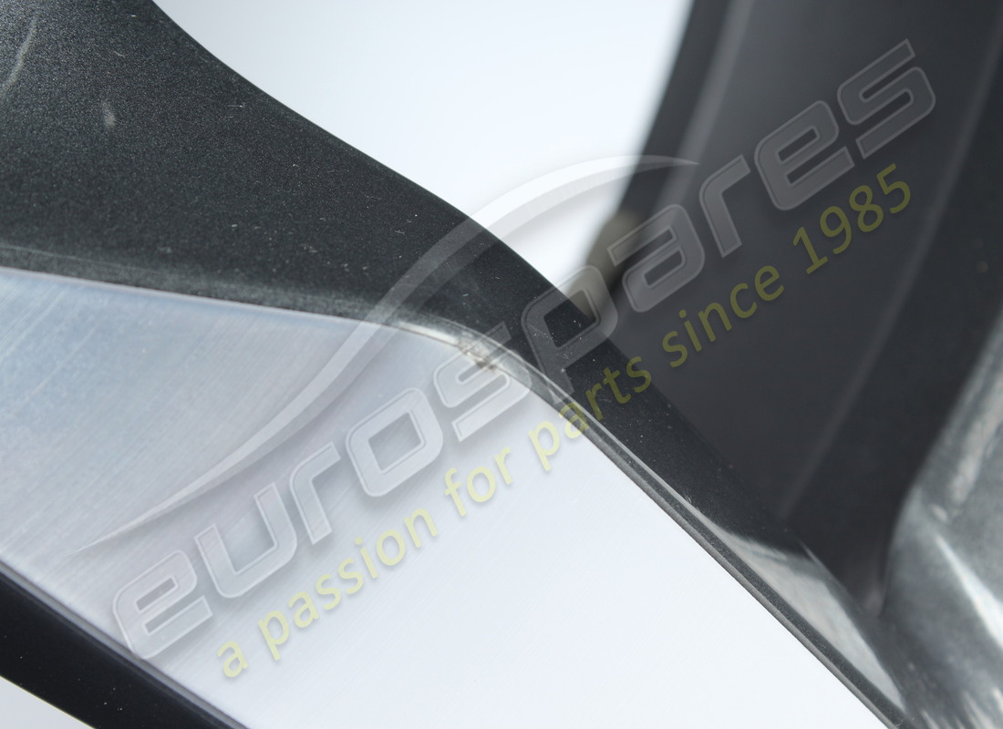 utilisé ferrari cerchio anteriore dx 8j x. numéro de pièce 965811 (4)