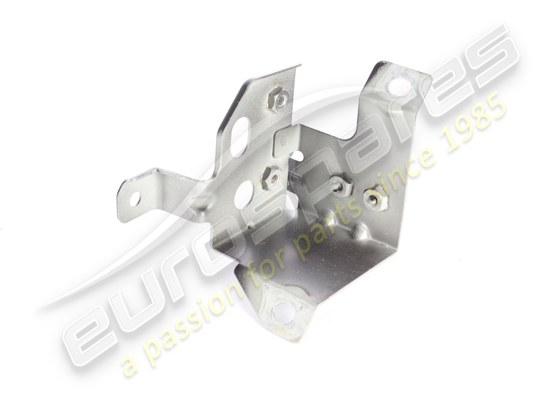 SUPPORT DE GARDE-BOUE AVANT GAUCHE D'OCCASION Maserati. NUMÉRO DE PIÈCE 670217114 (1)