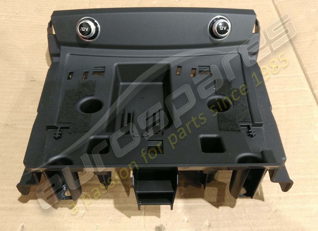 UTILISÉ Lamborghini SUPPORT D'ANGLE. NUMÉRO DE PIÈCE 4ML863531B6PS (1)