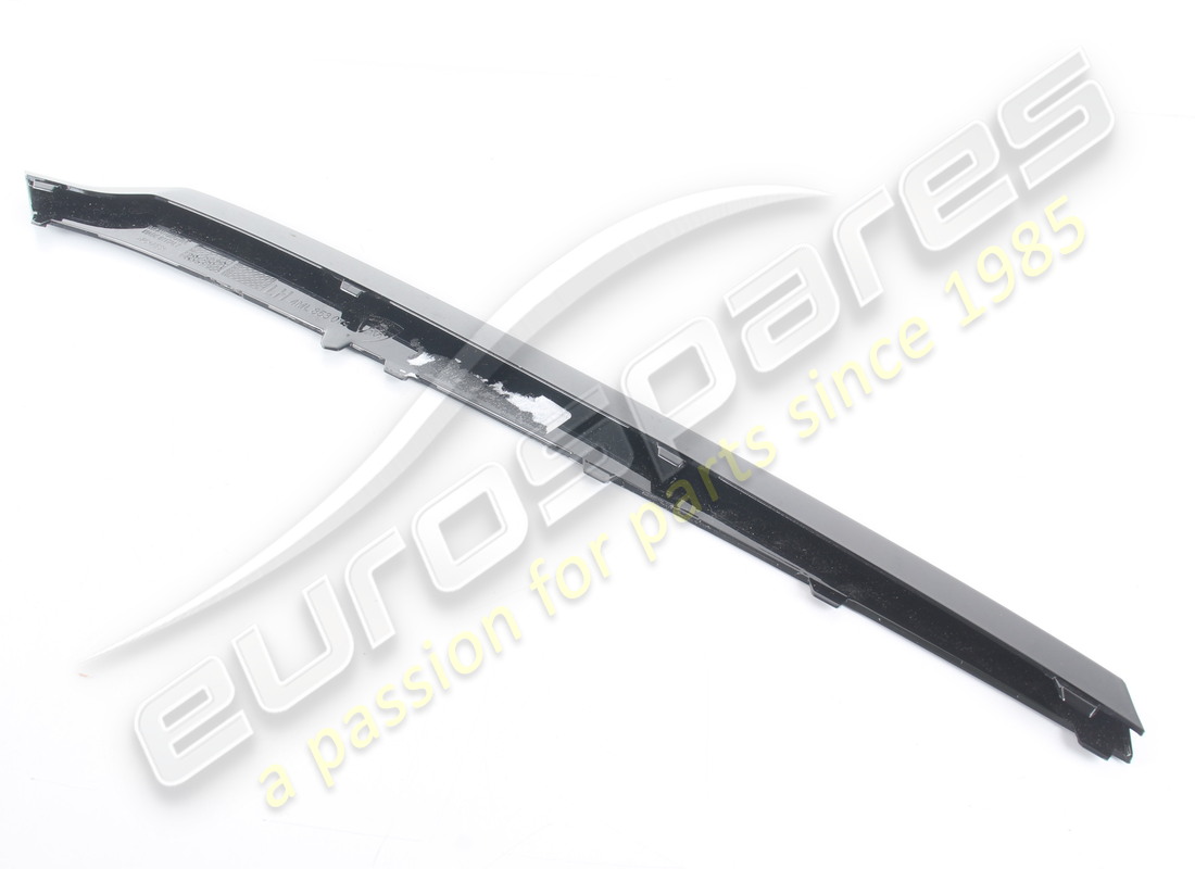 NOUVEAU LAMBORGHINI INSERT DE PARE-CHOCS AVANT. NUMÉRO DE PIÈCE 4ML853079Y9B (2) nouveau lamborghini insert de pare-chocs avant. numéro de pièce 4ml853079y9b (2)