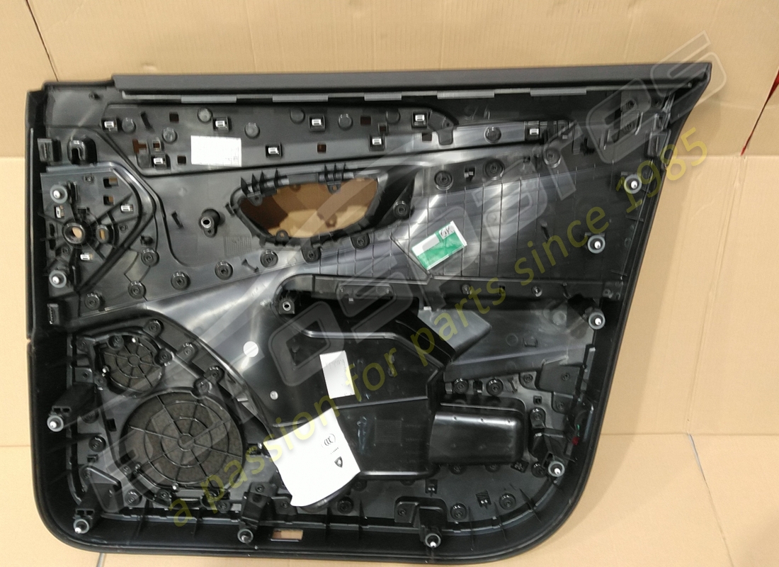 EUROSPARES PANNEAU DE PORTE, ACCOUDOIR ET GRILLE DE HAUT-PARLEUR UTILISÉS. NUMÉRO DE PIÈCE EAP1384178 (3) eurospares panneau de porte, accoudoir et grille de haut-parleur utilisés. numéro de pièce eap1384178 (3)