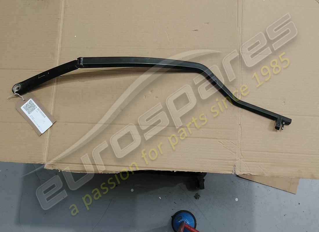 UTILISÉ Lamborghini BRAS D'ESSUIE-GLACE CÔTÉ PASSAGER LHD. NUMÉRO DE PIÈCE 401955408 (1)
