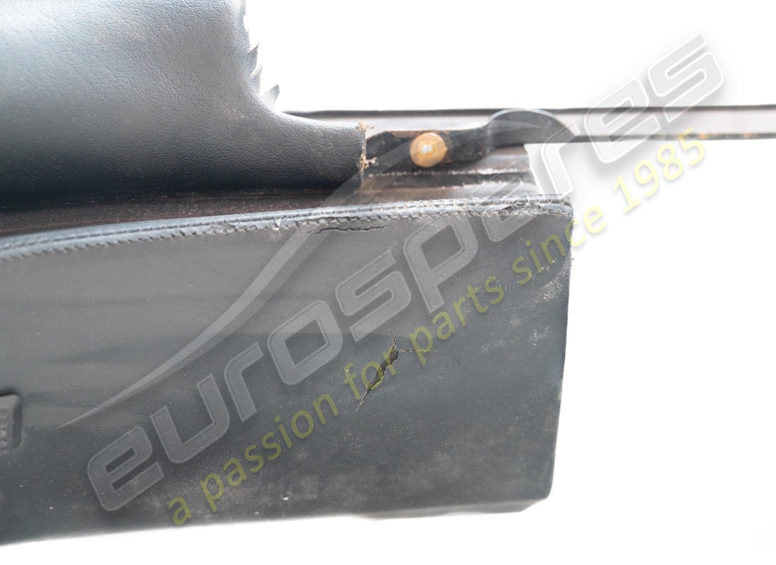 tableau de bord lhd noir endommagé ferrari. numéro de pièce 63303900 (4)
