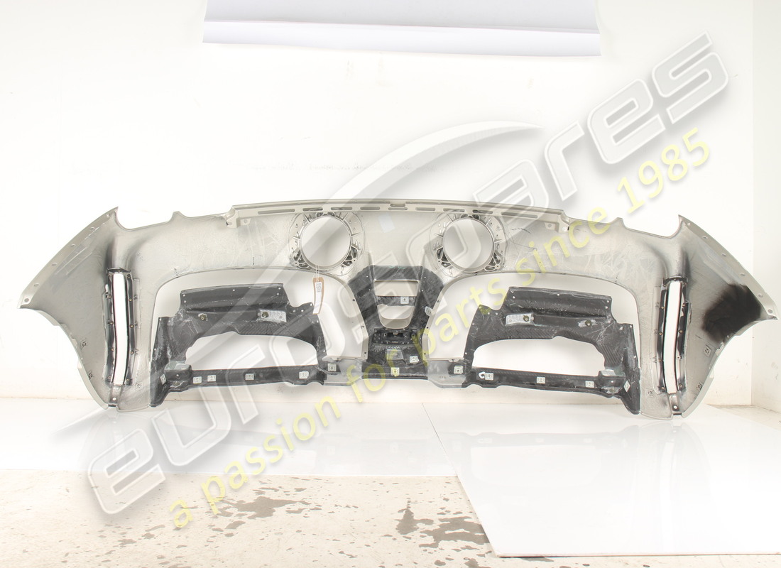 utilisé ferrari pare-choc arrière. numéro de pièce 985883510 (5)