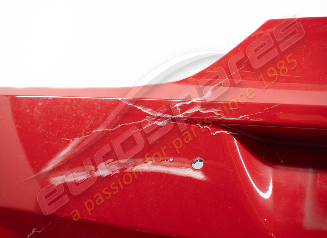 pare-chocs arrière complet ferrari endommagé. numéro de pièce 83825710 (4)