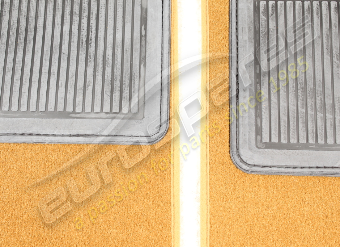 nouveau ferrari ensemble de tapis mobilesbeaver. numéro de pièce 68936896 (2)