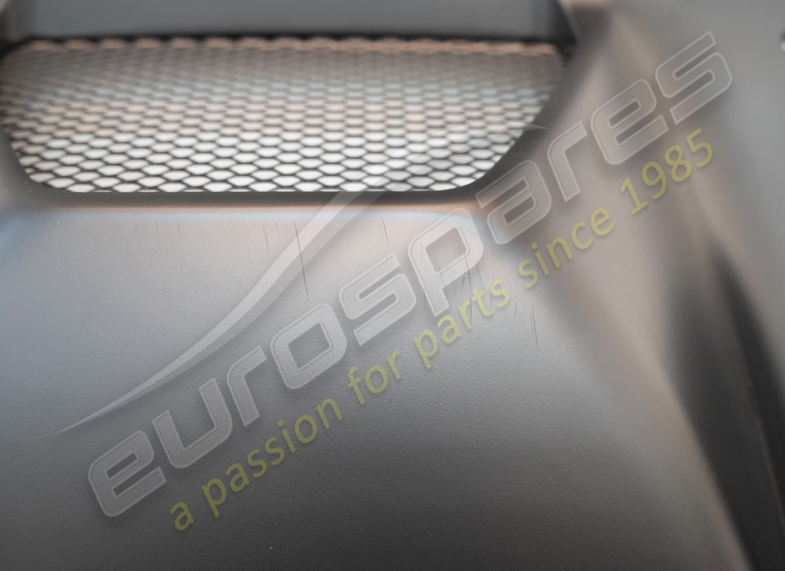 nouveau (autre) ferrari diffuseur arrière noir. numéro de pièce 69140500 (2)