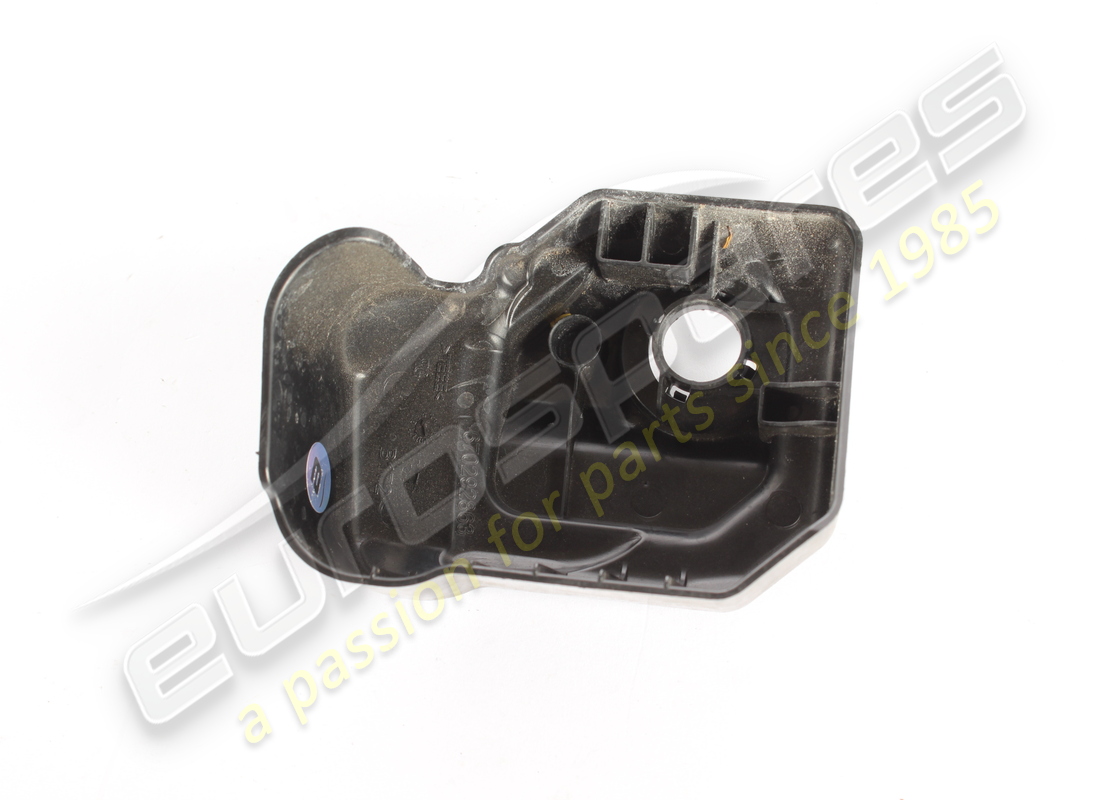 utilisé maserati bouclier. numéro de pièce 670292863 (2)