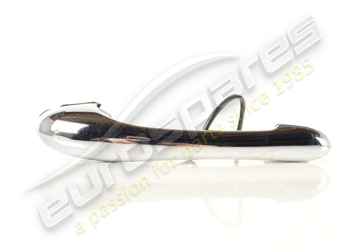 POIGNÉE EXTÉRIEURE DE PORTE DROIT D'OCCASION Maserati . RÉFÉRENCE 68808800 (1)