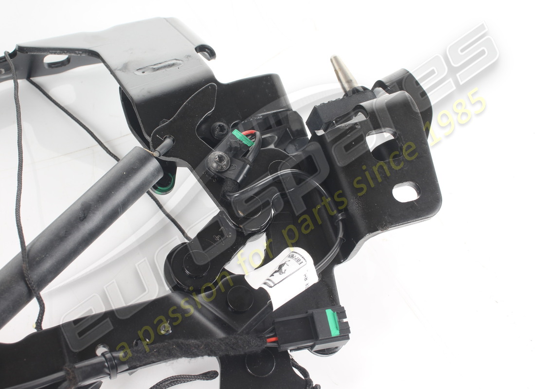 cinématique de couvercle de tonneau droit d'occasion ferrari. numéro de pièce 968592 (4)