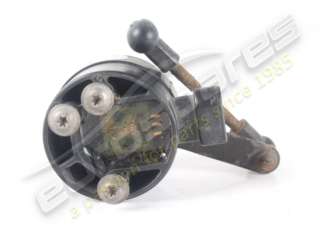 CAPTEUR DE MOUVEMENT AVANT DROIT COMPLET D'OCCASION FERRARI. NUMÉRO DE PIÈCE 253164 (3) capteur de mouvement avant droit complet d'occasion ferrari. numéro de pièce 253164 (3)