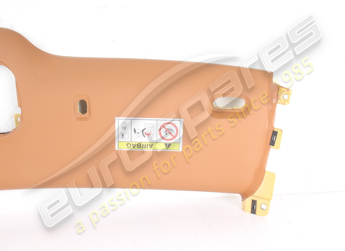 FERRARI GARNITURE DE TRAVERSE DE PARE-BRISE UTILISÉE. NUMÉRO DE PIÈCE 824221 (3) ferrari garniture de traverse de pare-brise utilisée. numéro de pièce 824221 (3)