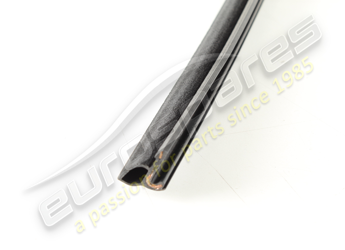 NOUVELLE BANDE D'ÉTANCHÉITÉ PORSCHE. NUMÉRO DE PIÈCE PCG837470A (2) nouvelle bande d'étanchéité porsche. numéro de pièce pcg837470a (2)