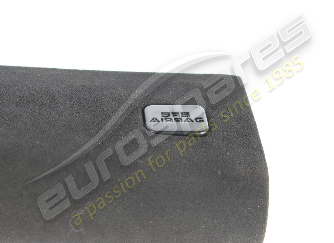monte-pare-chocs dx cs gd d'occasion ferrari. numéro de pièce 787768 (3)
