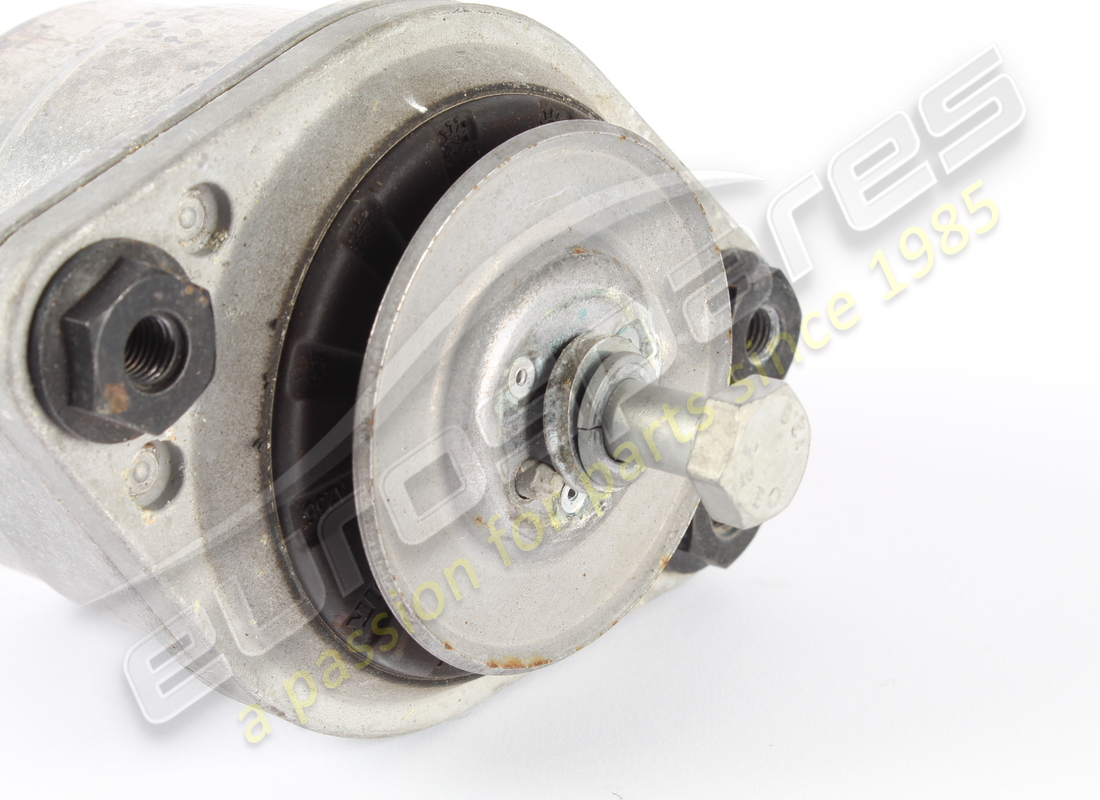 utilisé ferrari tampone motore. numéro de pièce 811227 (4)