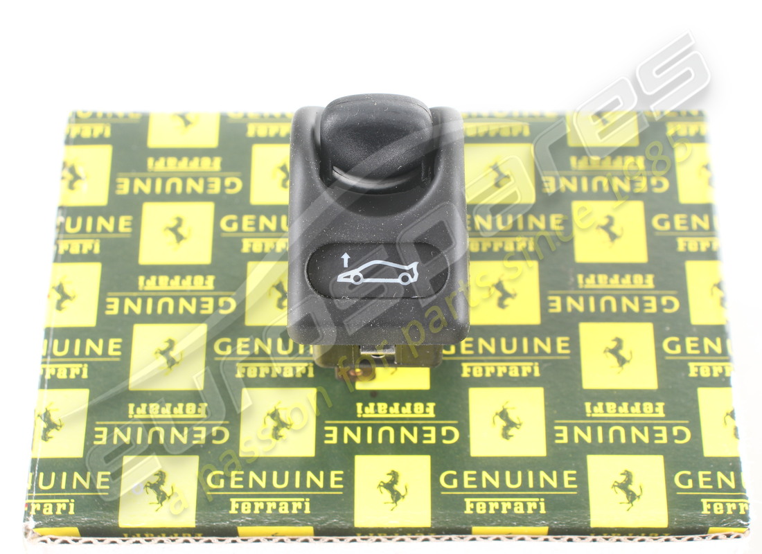 NOUVEAU BOUTON-POUSSOIR DE COMMANDE DE LEVAGE DE VOITURE FERRARI. RÉFÉRENCE 165266 (6) nouveau bouton-poussoir de commande de levage de voiture ferrari. référence 165266 (6)