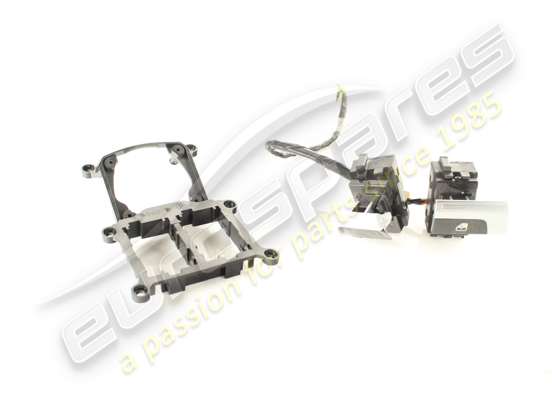 DAMAGED FERRARI COMPLETE POWER WINDOW CONTRO . PART NUMBER 82765000 (1)