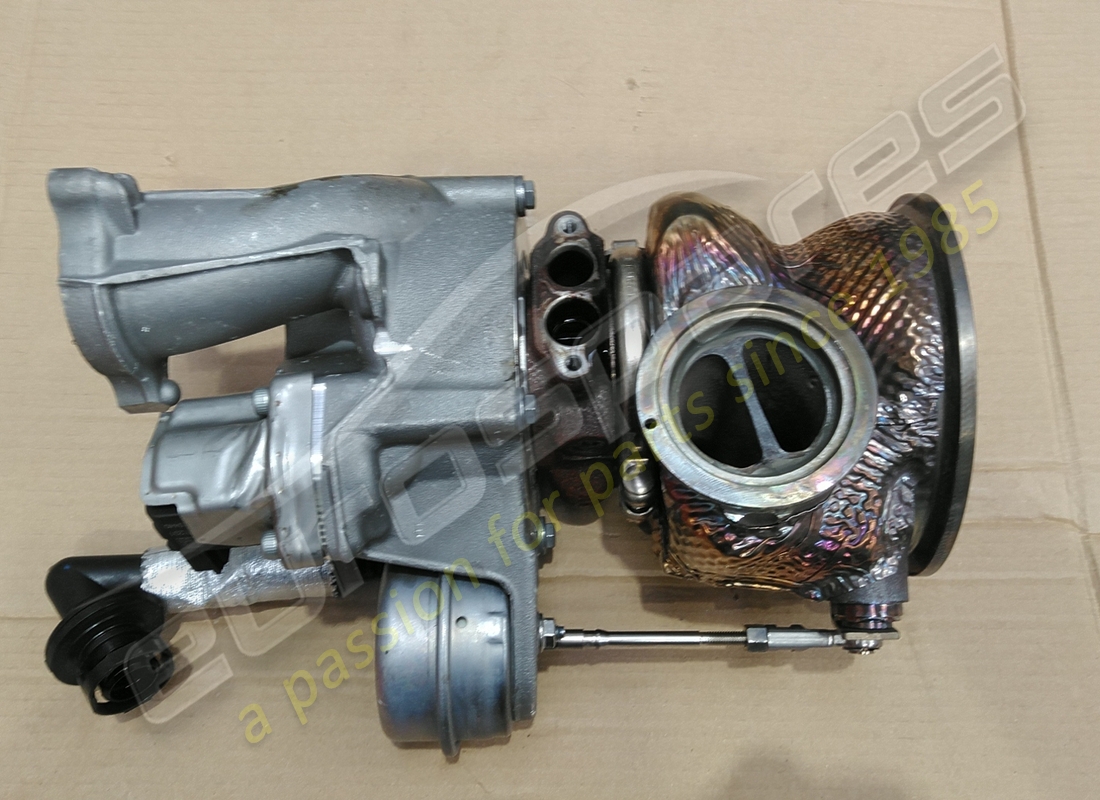 turbocompresseur lamborghini utilisé. numéro de pièce 0p2145654c (2)