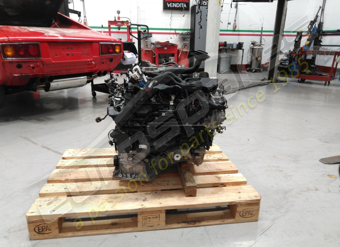 moteur lamborghini utilisé. numéro de pièce 0p2100021s (2)