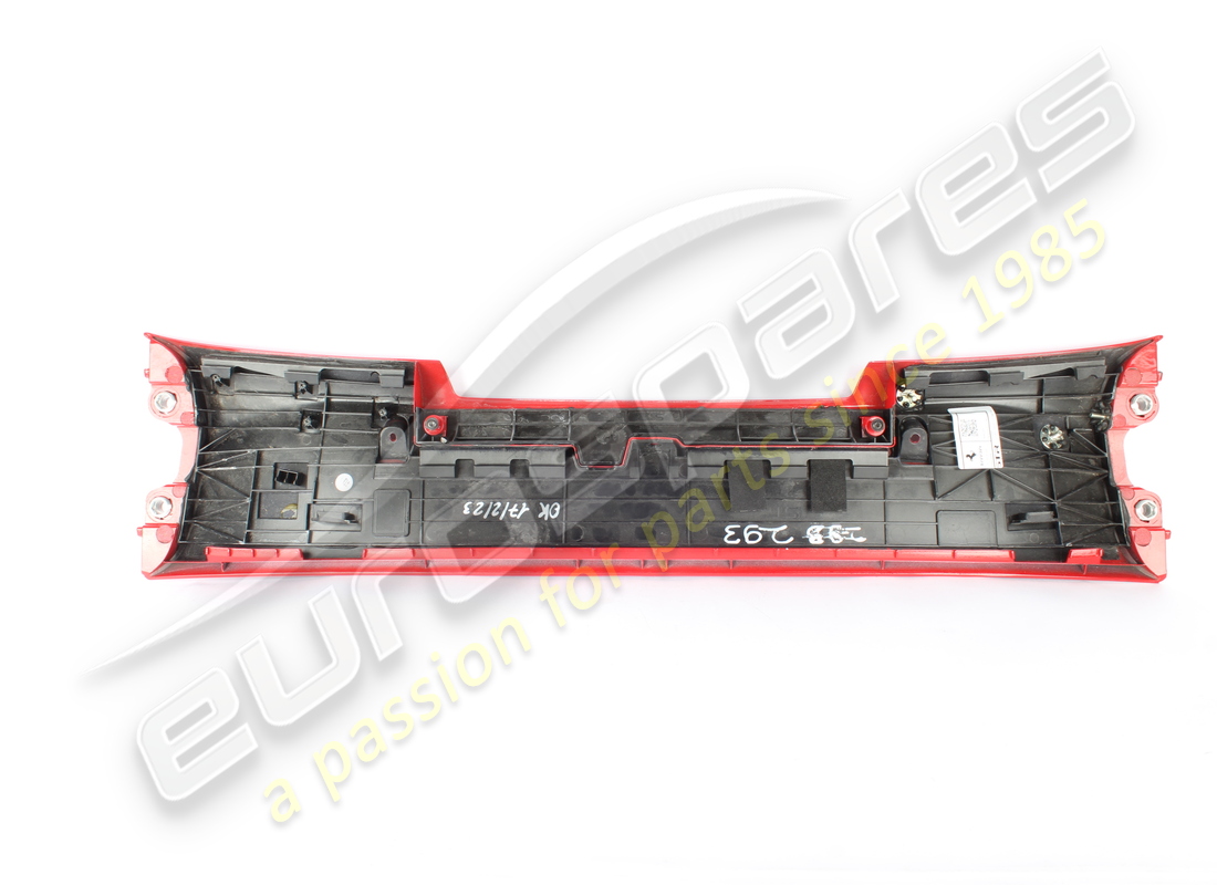 couvercle de spoiler inférieur complet d'occasion ferrari. numéro de pièce 985821727 (2)