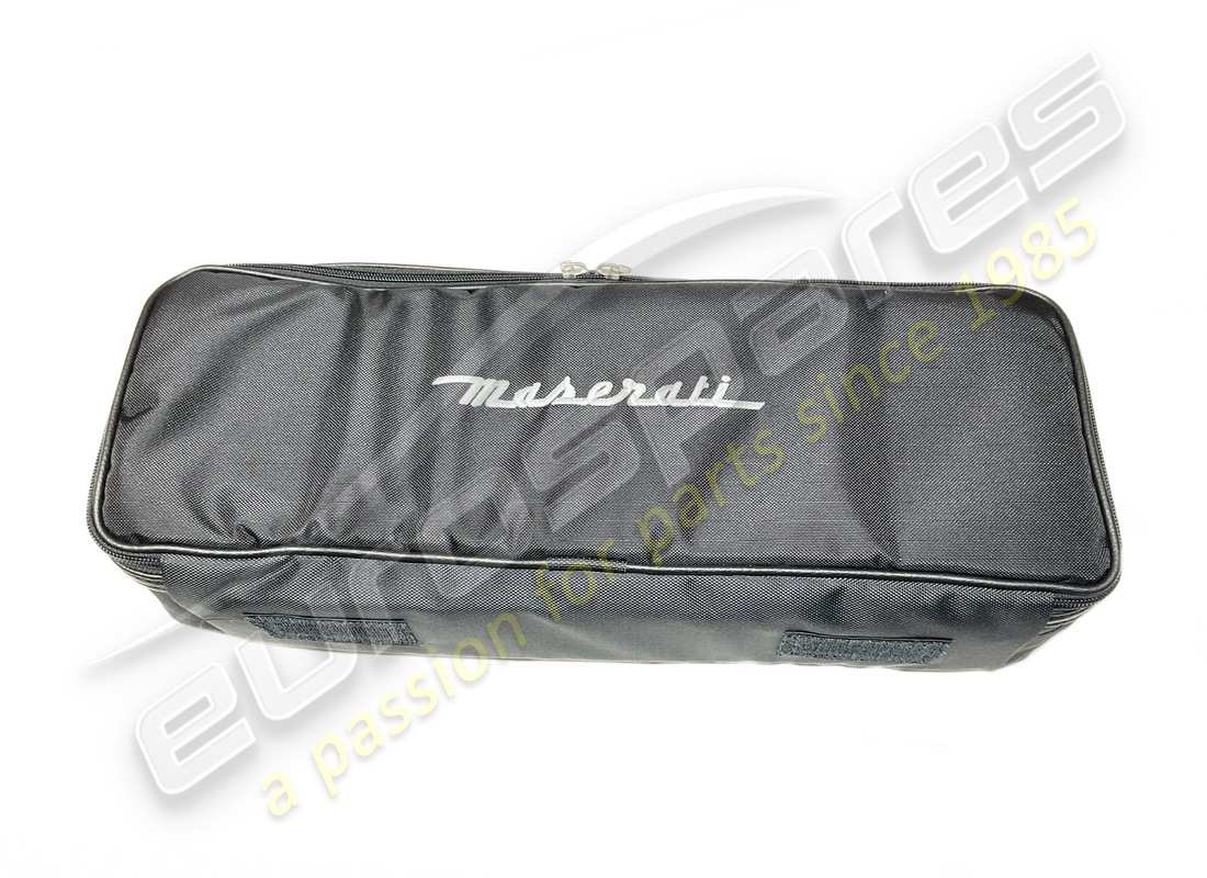 nouveau maserati kit d'urgence complet m145. numéro de pièce 940000891 (1)