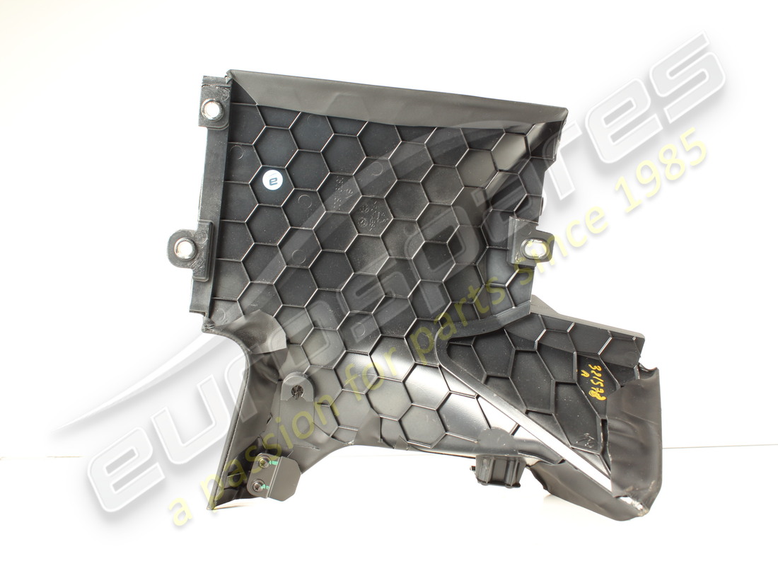 utilisé ferrari garniture latérale gauche d'écran arrière. numéro de pièce 88028200 (2)