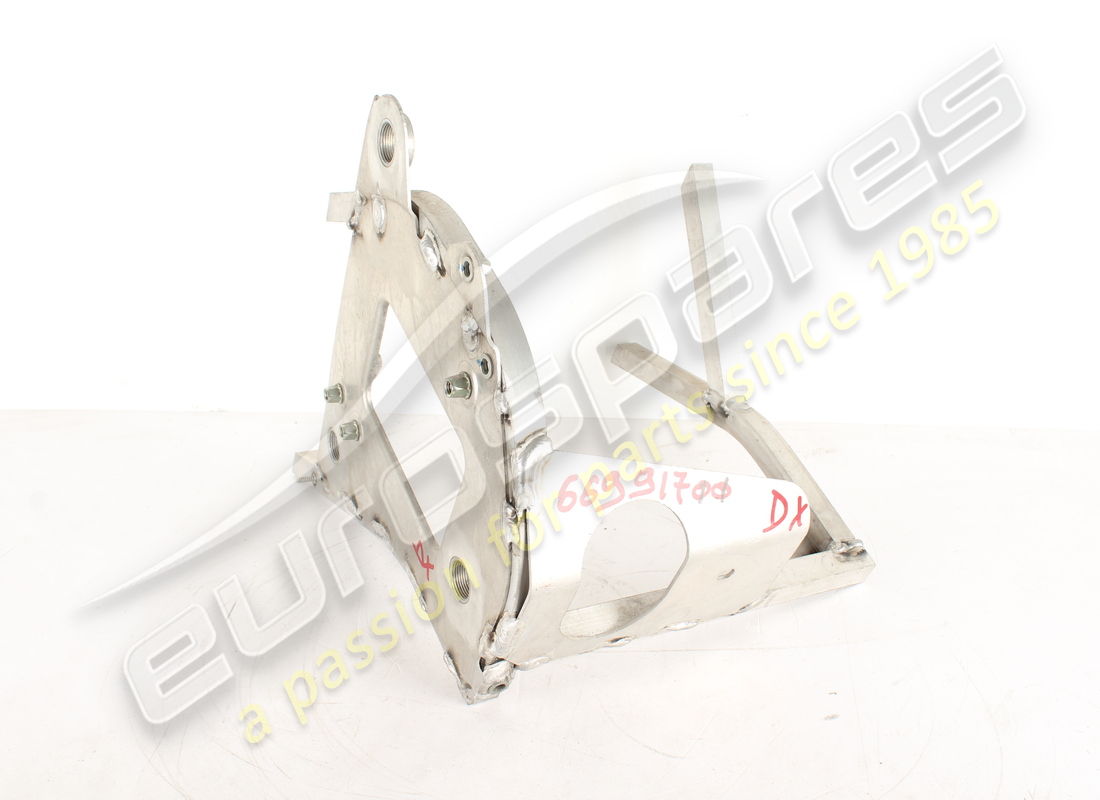 nouveau bouclier de cadre avant droit ferrari. numéro de pièce 66991711 (1)